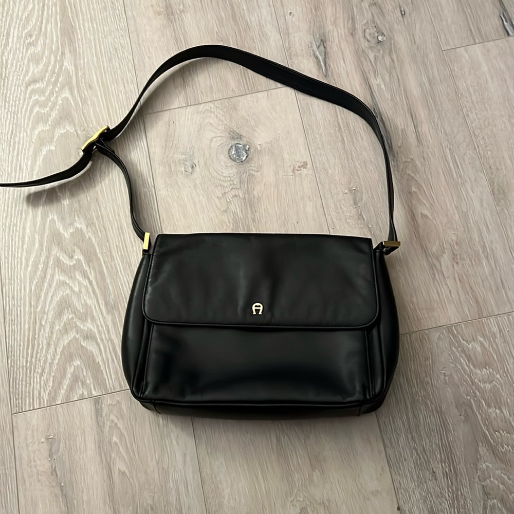 VTG Etienne Aigner Black Leather Shoulder Bag Purse